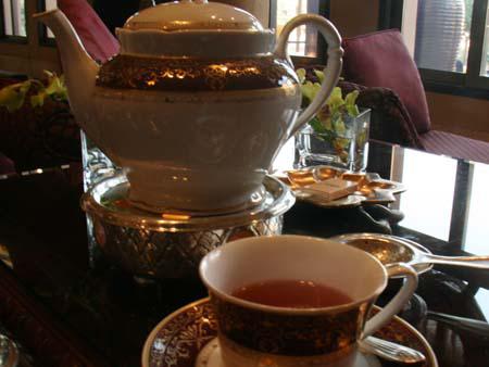 Royal Arabic High Tea - Teapot